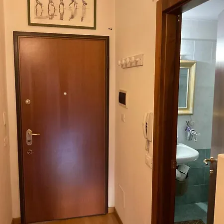 Апартаменты Isolab: Monolocale In Zona Isola *